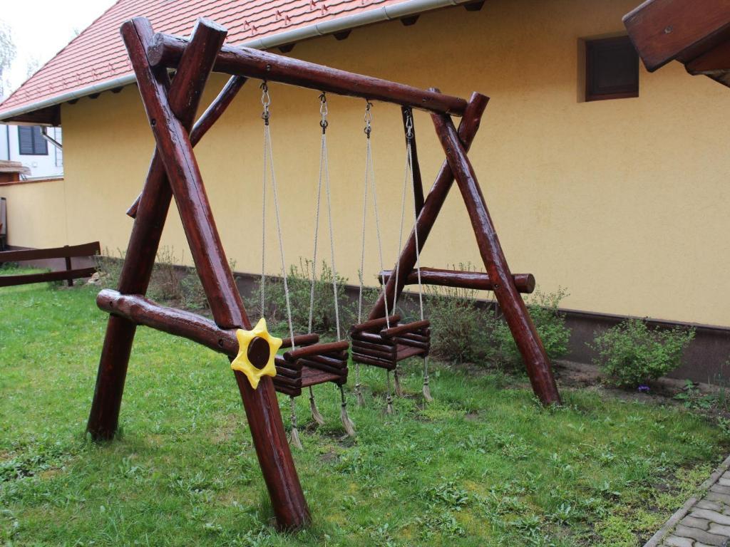 Imre Apartman Hajdúszoboszló Buitenkant foto